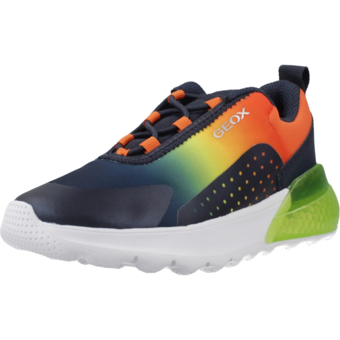 Zapatillas Niño de la marca GEOX  modelo J ACTIVART ILLUMINUS MULTICOLOR
