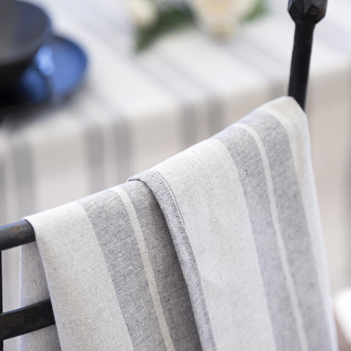 Nappe en tissu 100% coton CHANTILLY