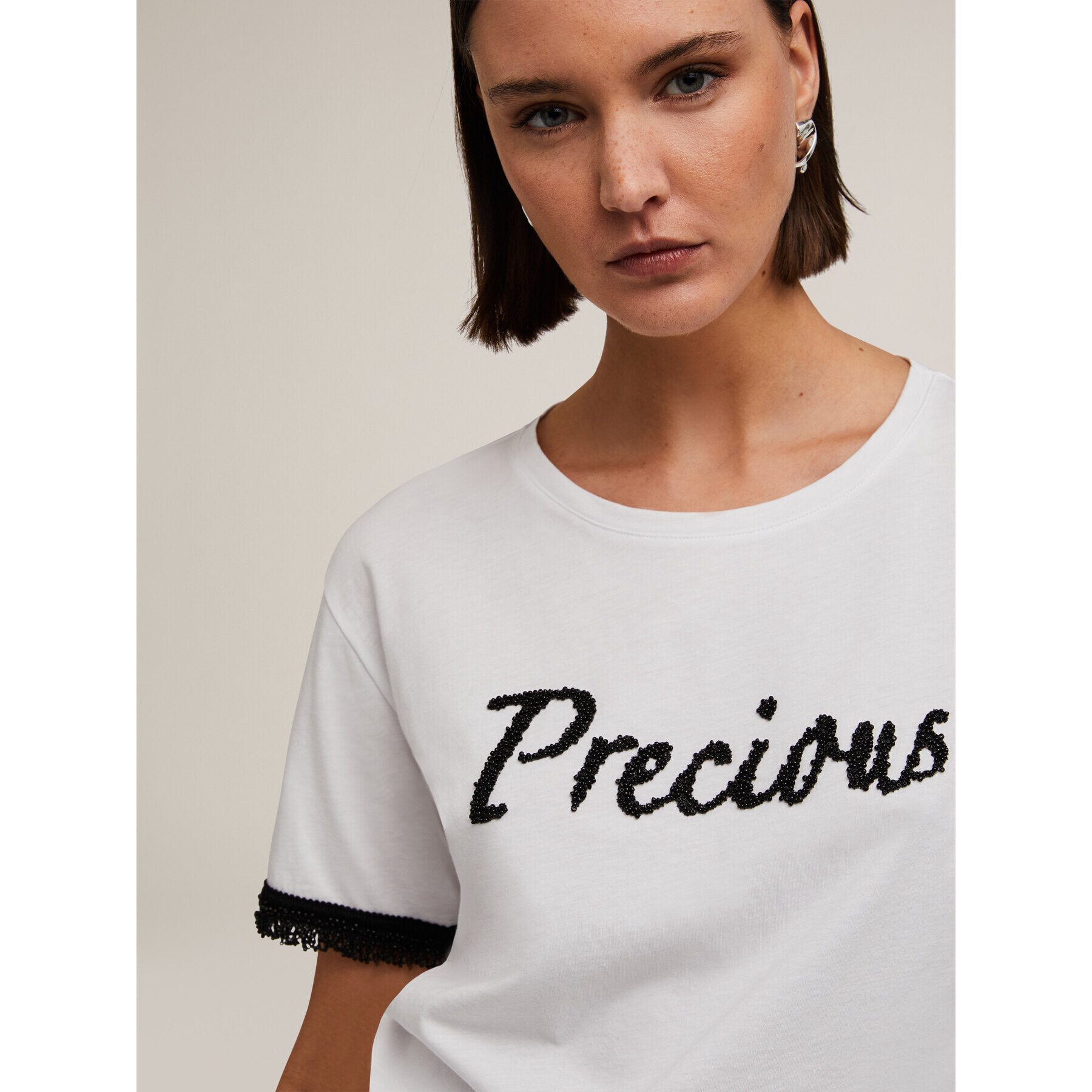 Motivi - Camiseta de algodón con texto en cuentas - Blanco