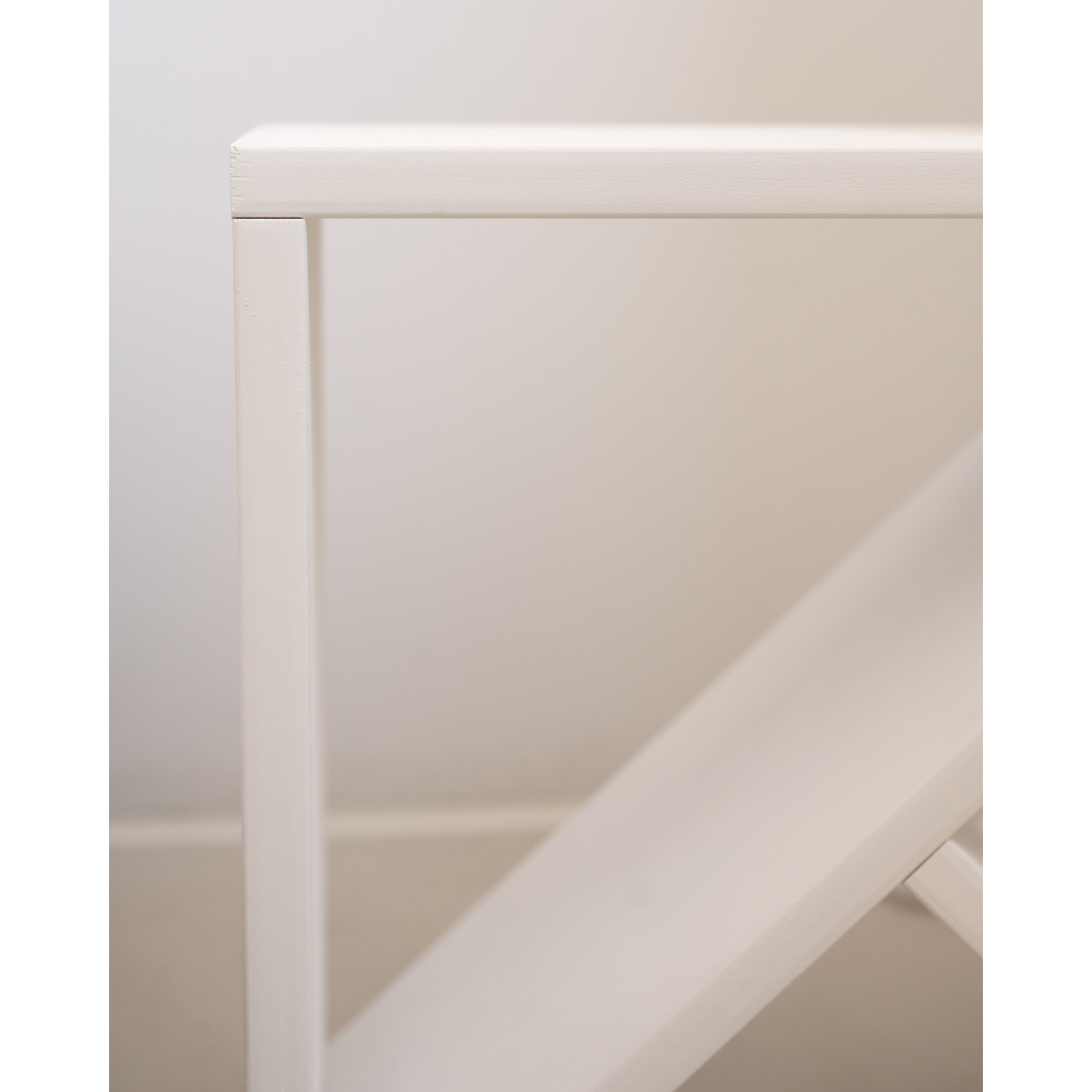 Pack 2 tables en bois massif blanc en différentes tailles