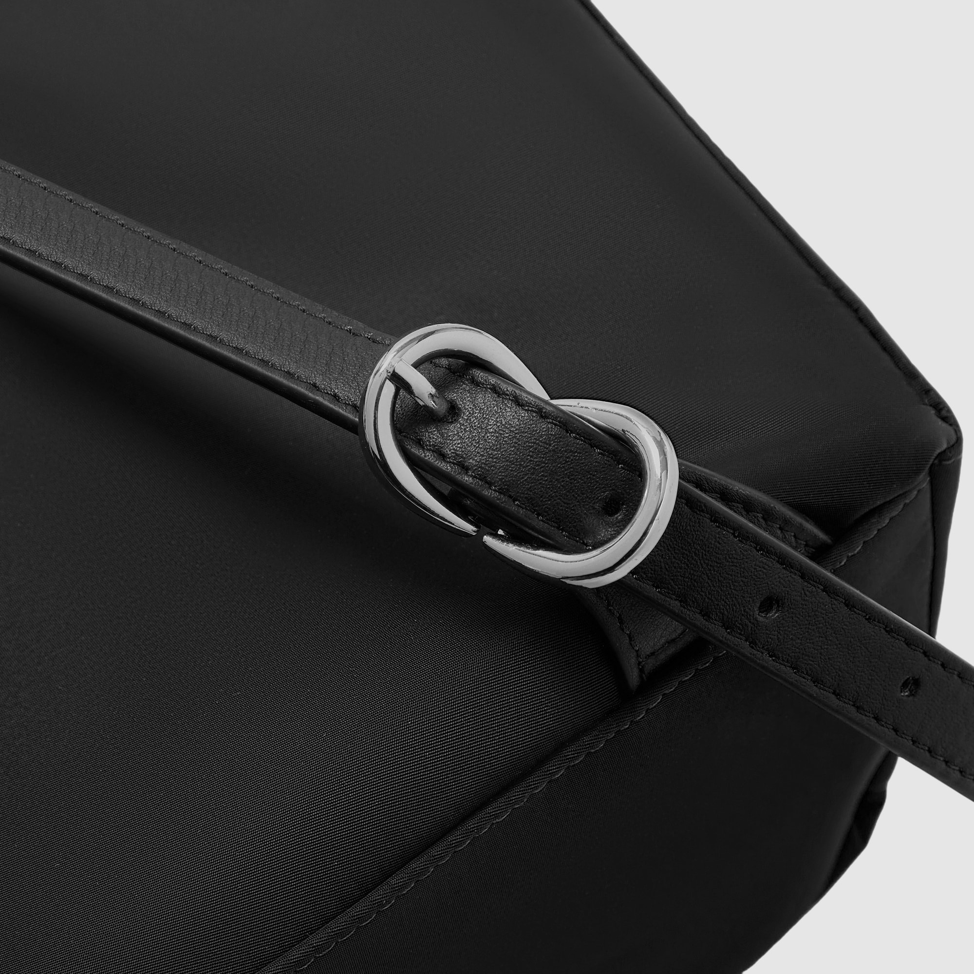 Piquadro Zaino donna porta pc 15,6" in tessuto riciclato