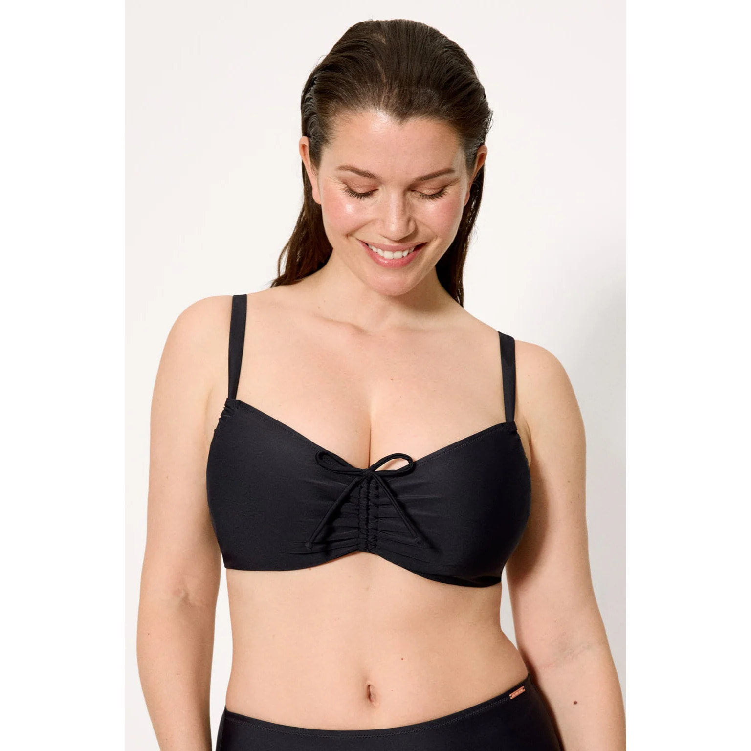 Top bikini contenitivo Nero