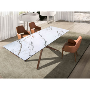 Mesa comedor extensible rectangular con tapa de mármol porcelánico blanco con vetas en tonalidades grises y detalles en óxido en acabado mate 160x100x76cm