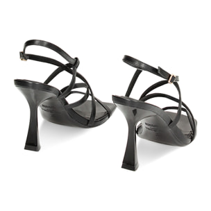 Sandalias con tacones negras