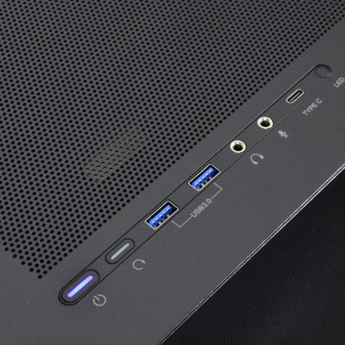 PC Gamer MRED GeForce RTX 5090 R7 32Go 2To