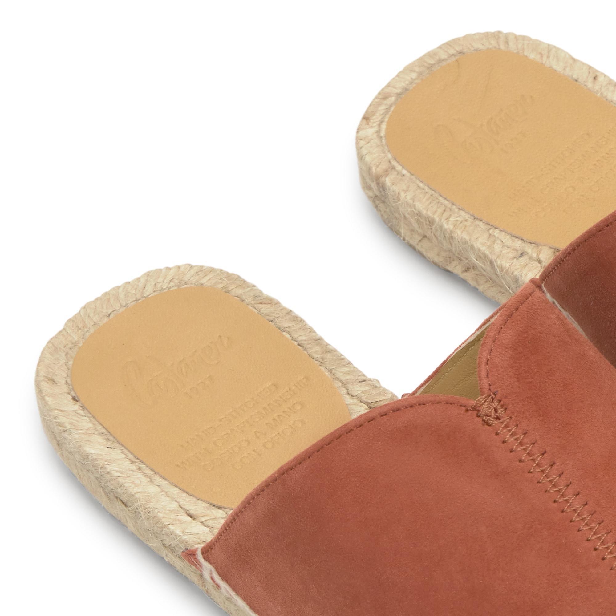 Sandalia plana Priya en ante con suela de yute