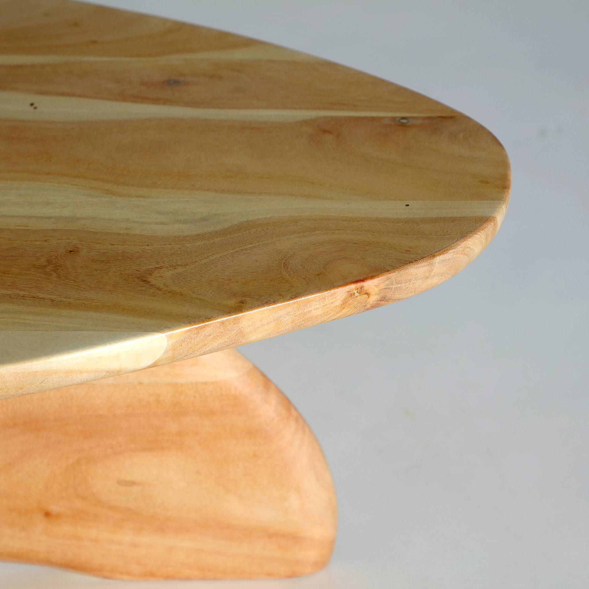 Mesa de centro de madera de acacia marrón claro de 110x59x35cm