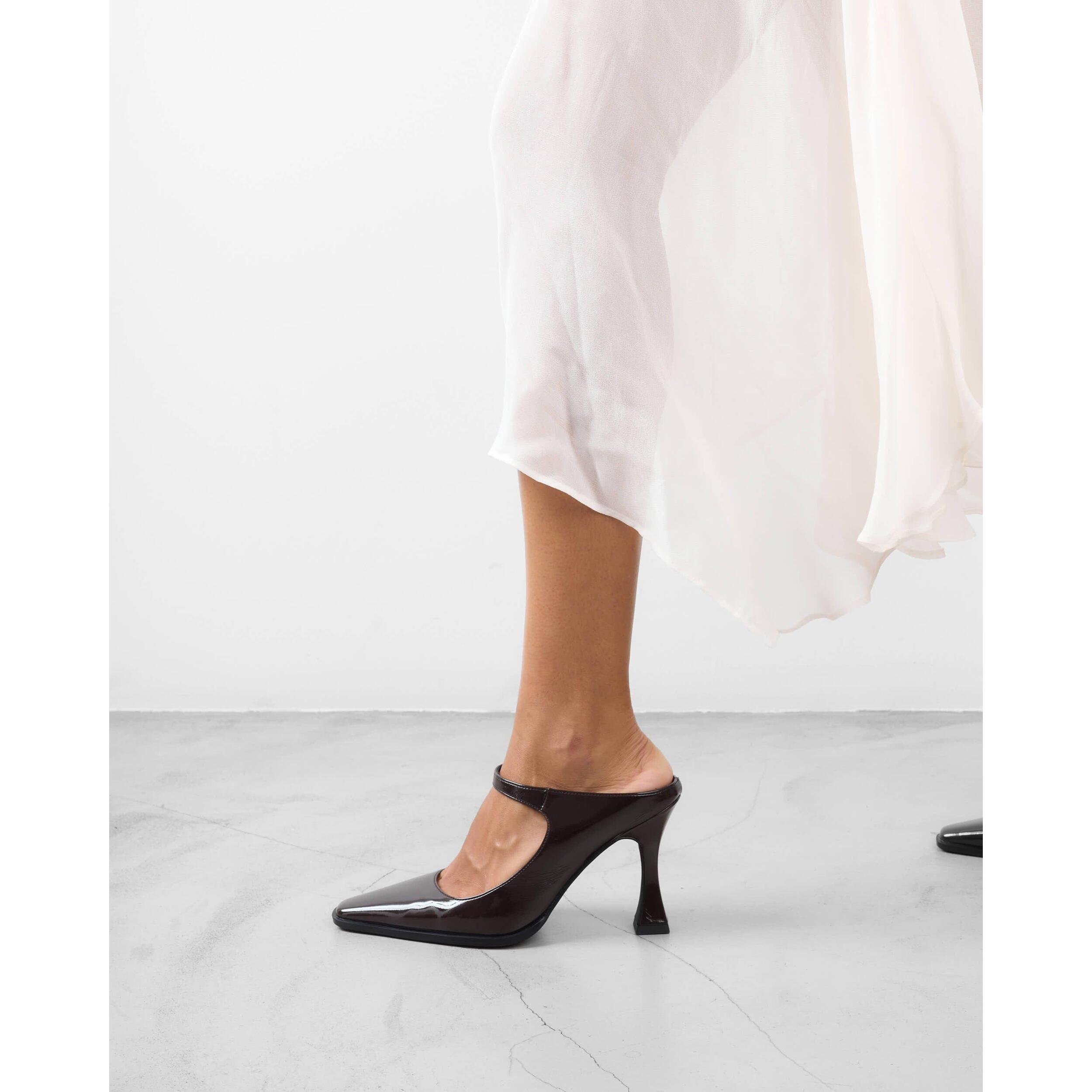 Zapato de tacón cerrado TESS 8 cm