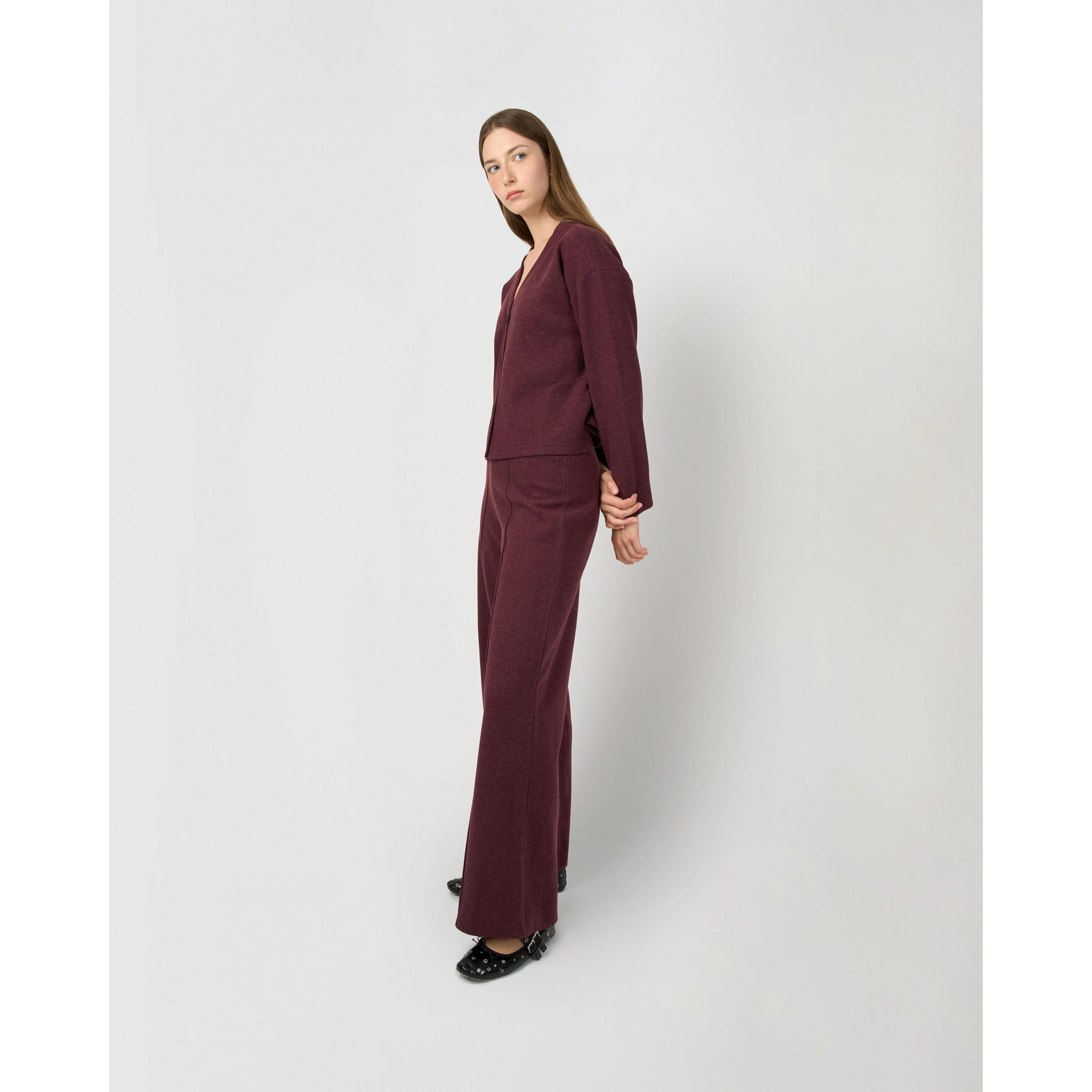 Pantalón largo pinza paño burdeos