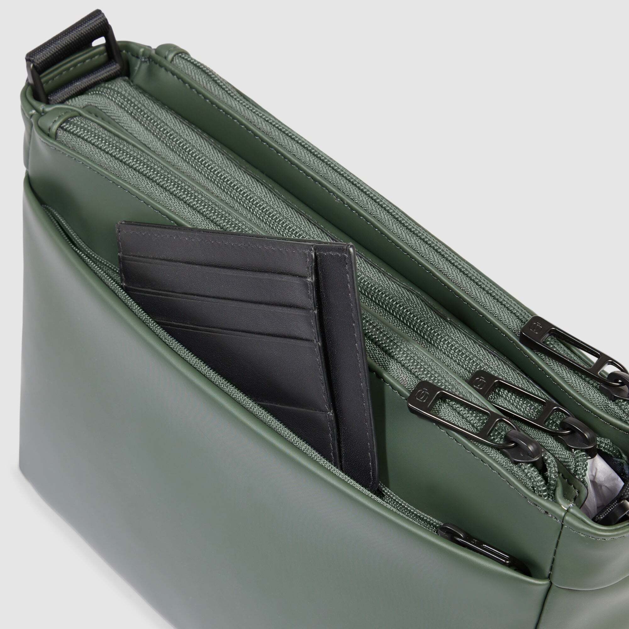 Piquadro Borsa uomo a tracolla resistente all'acqua