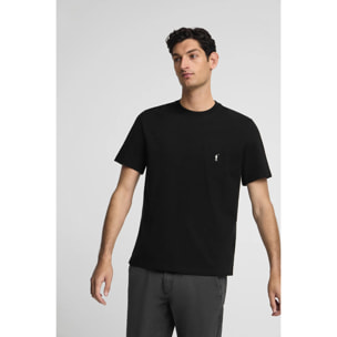 Camiseta negra con bolsillo y bordado Rigby Go