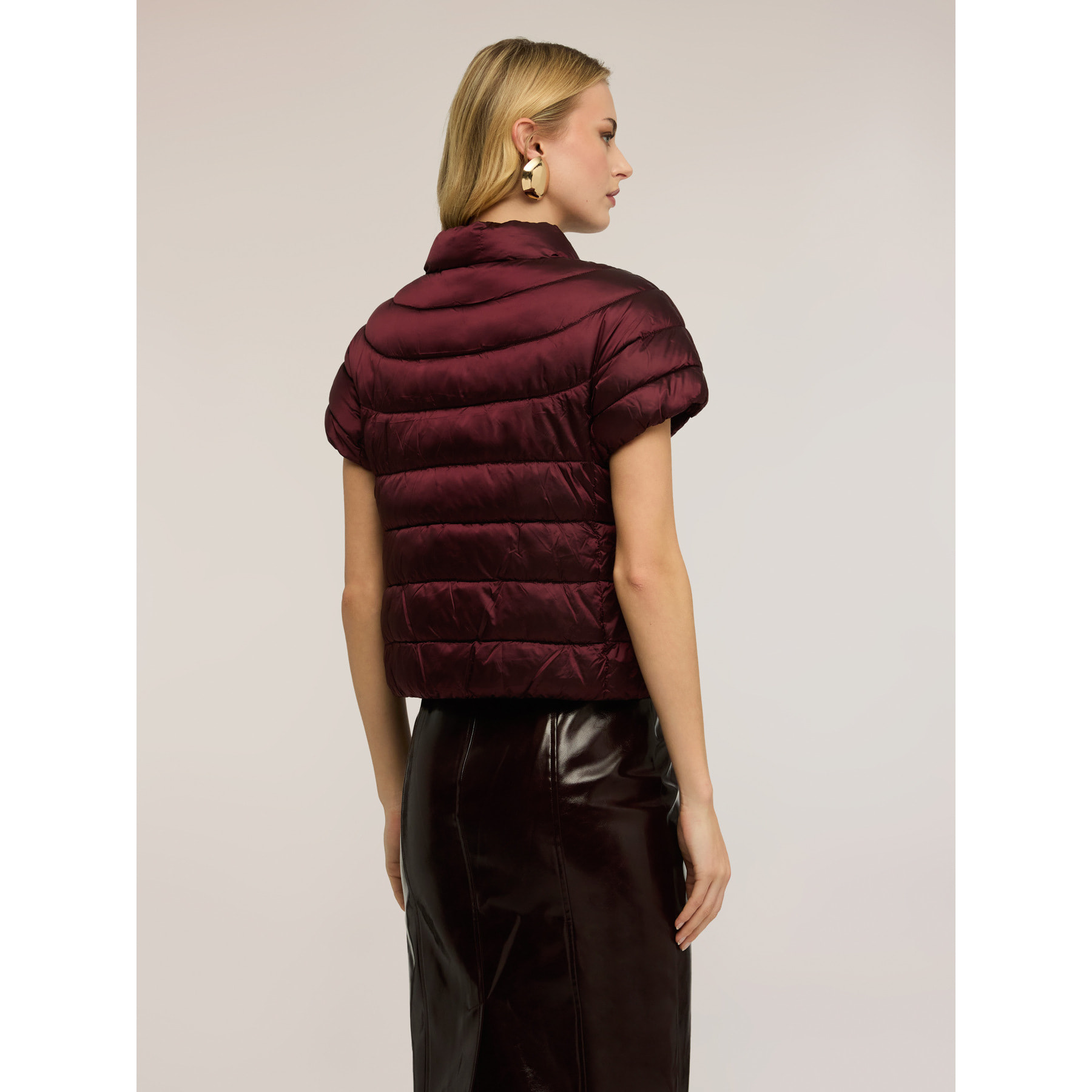 Motivi - Plumífero lightweight de manga corta - Burgundy