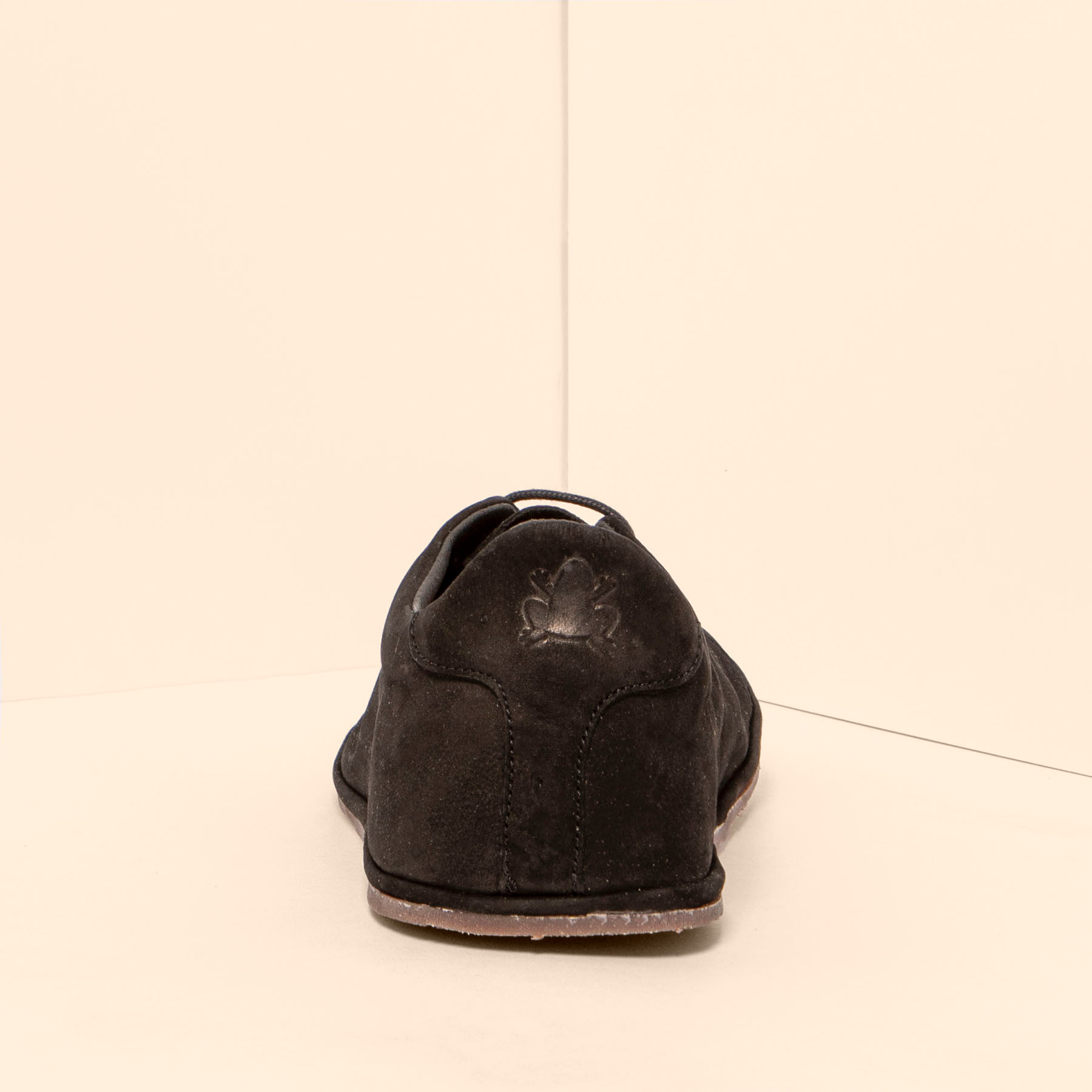 Zapatos N5671 NOBUCK LAVADO BLACK/ BARE color Black