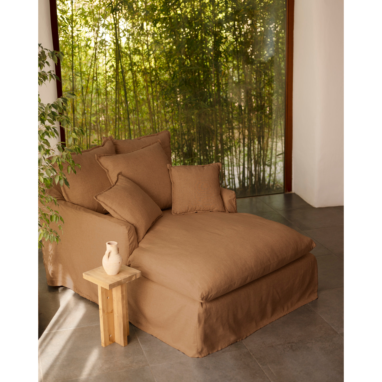 Sillón de algodón y lino color teja de 115x170cm Alto: 73 Largo: 170 Ancho: 115