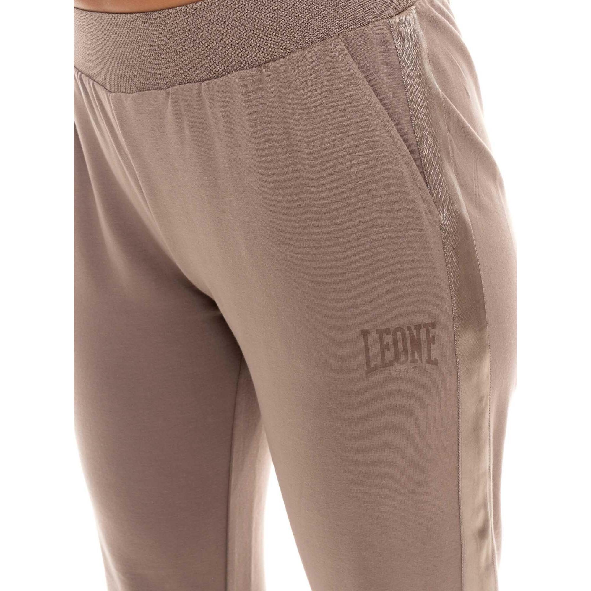 Mono de invierno para mujer Leone 1947 Chic Tones con cuello alto y cremallera