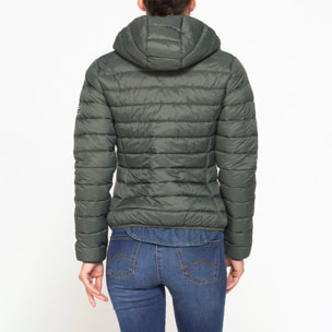 GIUBBOTTO RESISTENTE ALLA PIOGGIA CON IMBOTTITURA ULTRA LEGGERA. Vestibilità regolare.