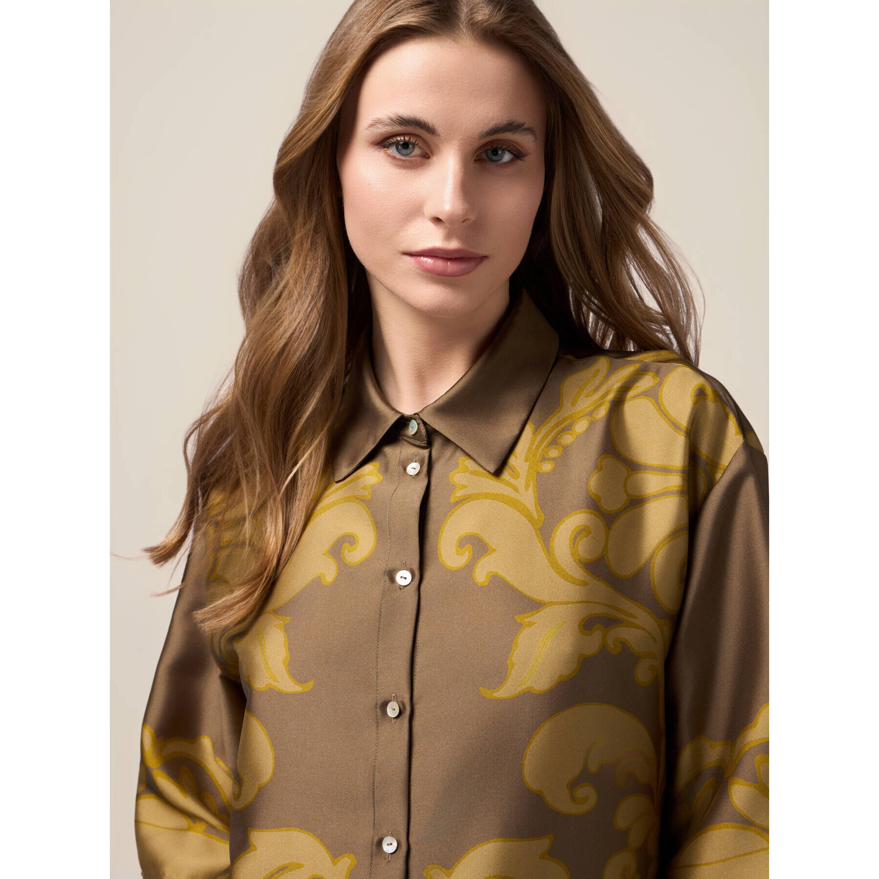 Oltre - Camicia in raso fantasia damascata - Marrone