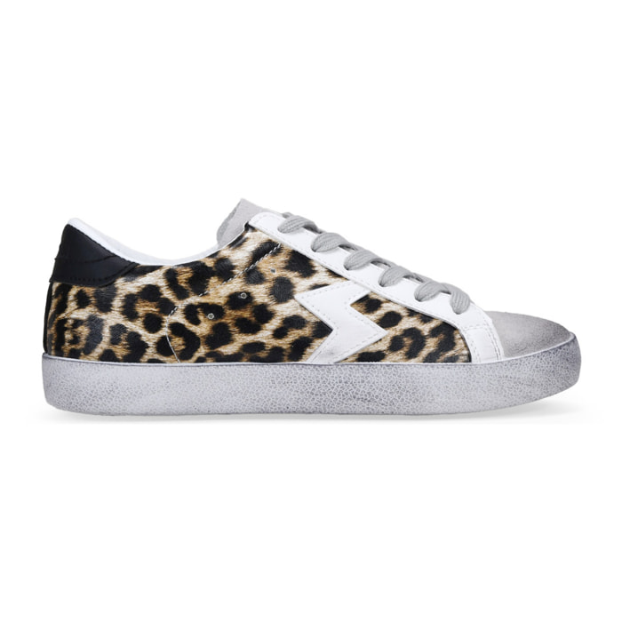 Zapatillas deportivas leopardo con cordones