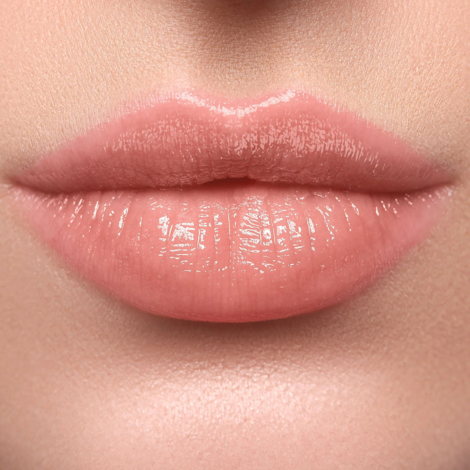 HYDRASHEER GLOSSY LIPSTICK Rossetto dal finish glossato