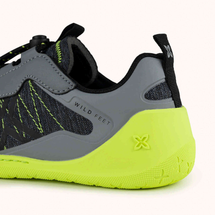 MUNICH FREESTEP 07 Zapatillas Wild Feet "Barefoot" color gris y amarillo flúor con puntera ancha