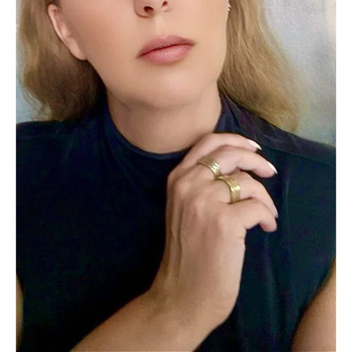 Pareja de anillos cuadrados Lineas dorado chapado-latón