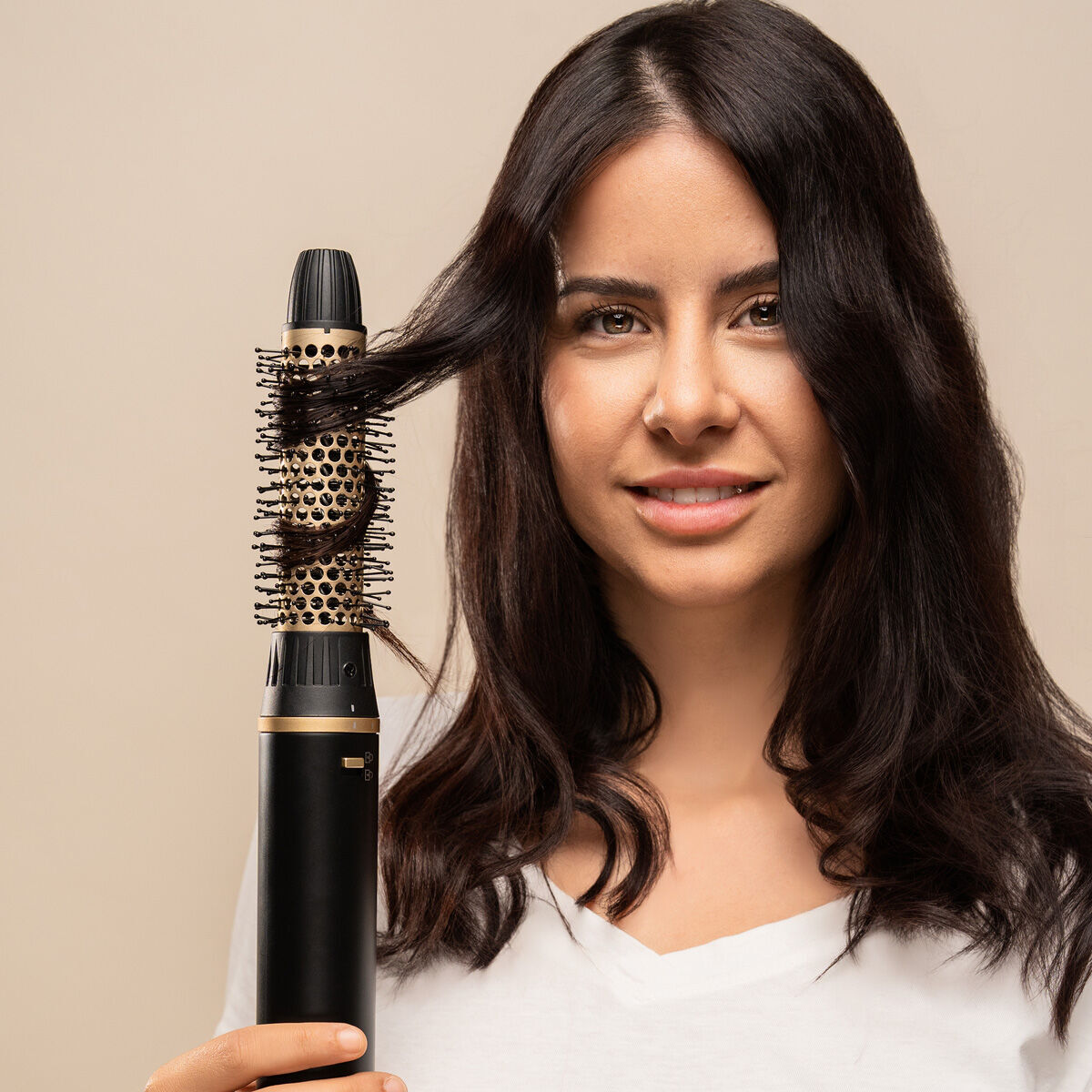 Brosse Sèche-Cheveux et Coiffeur Multifonction Ionique avec Technologie Coanda et 7 Accessoires Wavify InnovaGoods