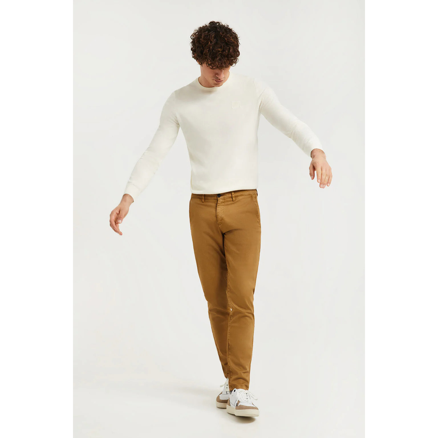 Pantaloni casual marroni in cotone elasticizzato con particolari Polo Club