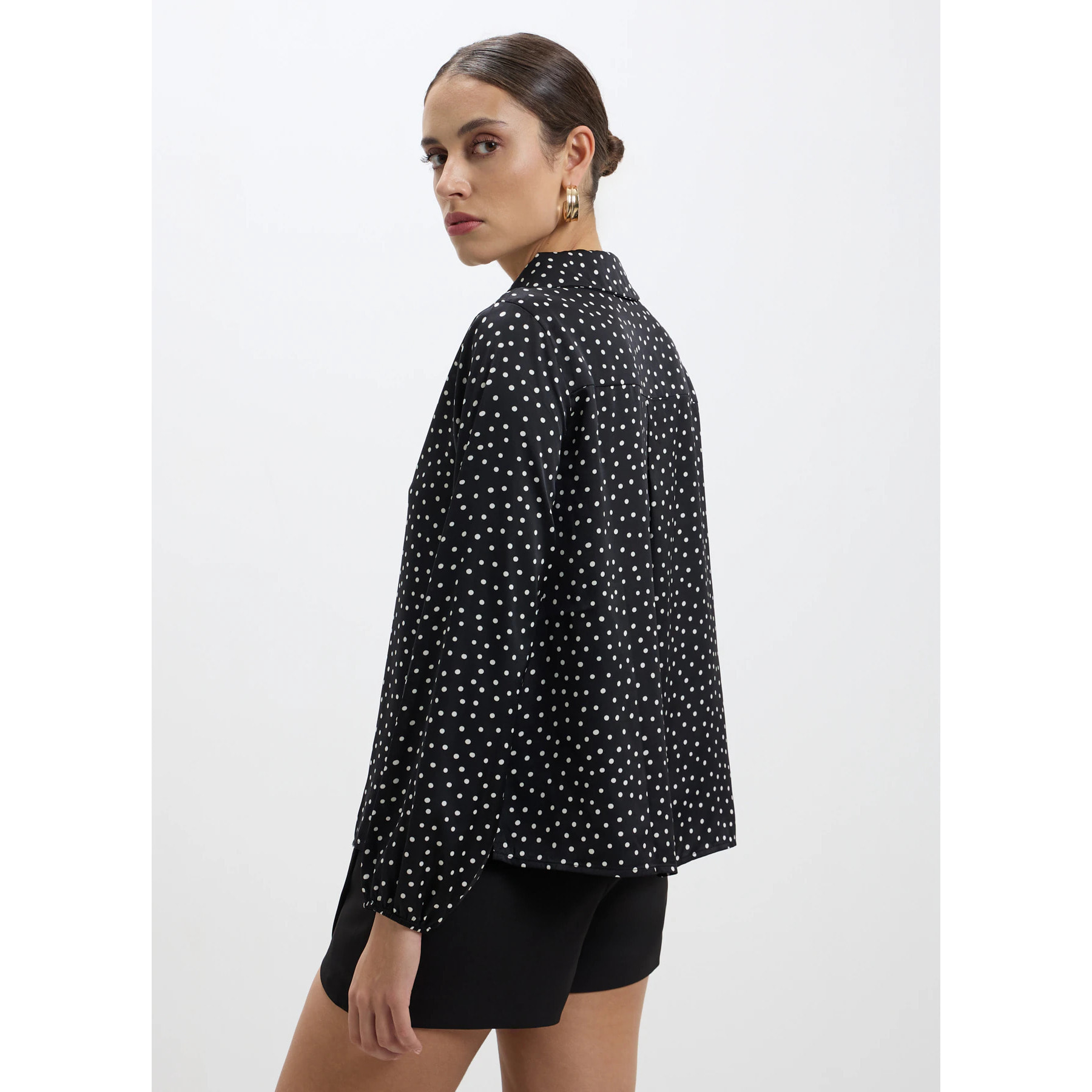 Blusa in raso a pois