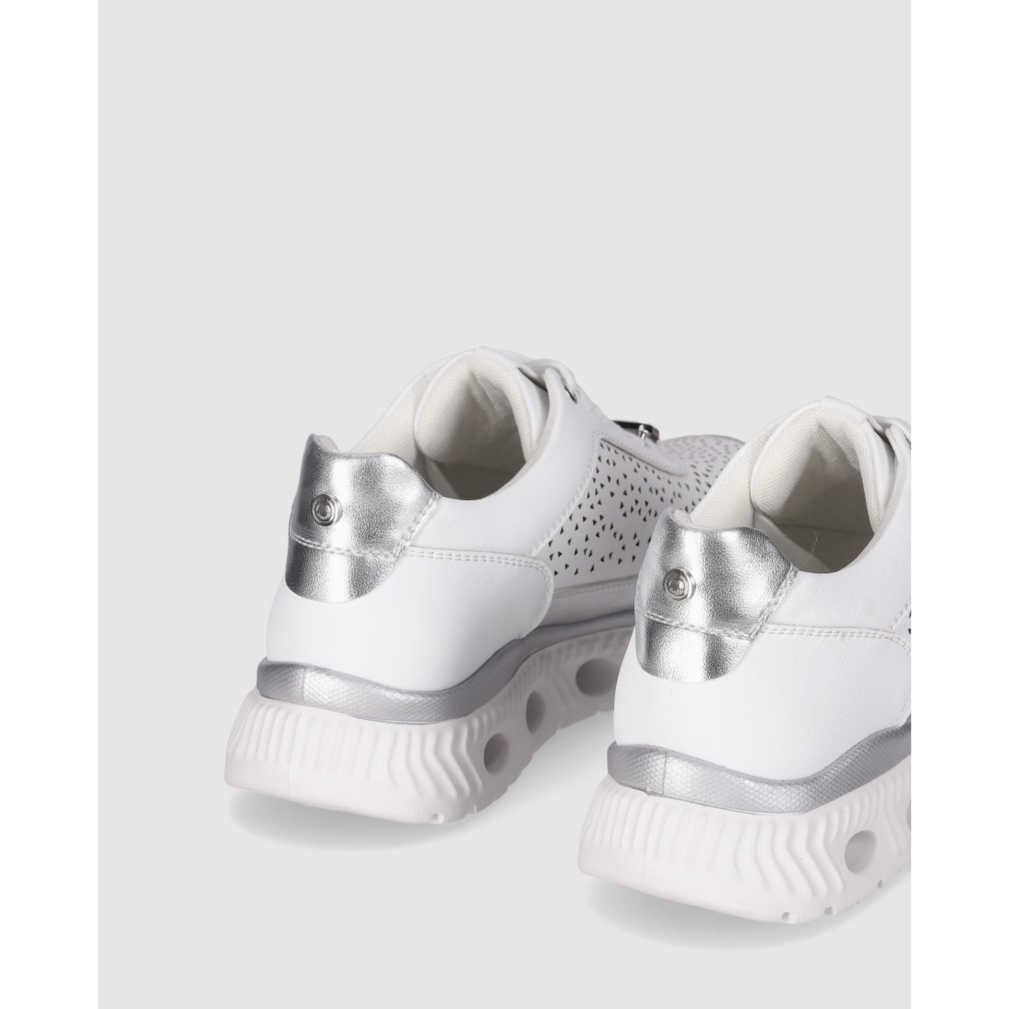 Deportivos - Blanco - Tacón: Bajo