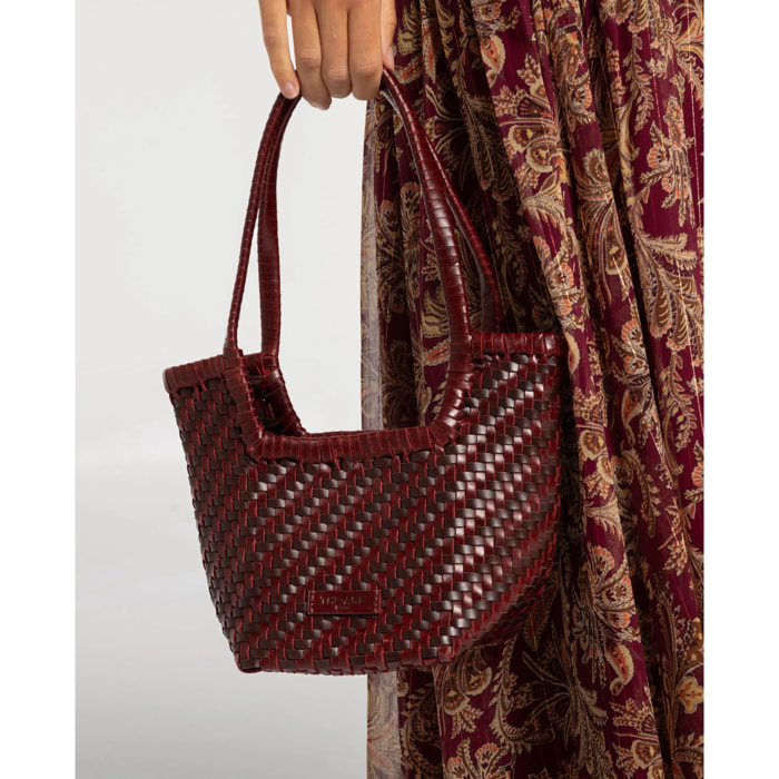 Bolso de mano de mujer de piel trenzada