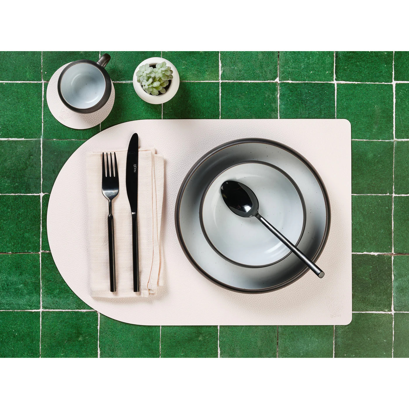 Sous-verre rond réversible - 6 pièces - Cuir recyclé blanc crème et vert de gris
