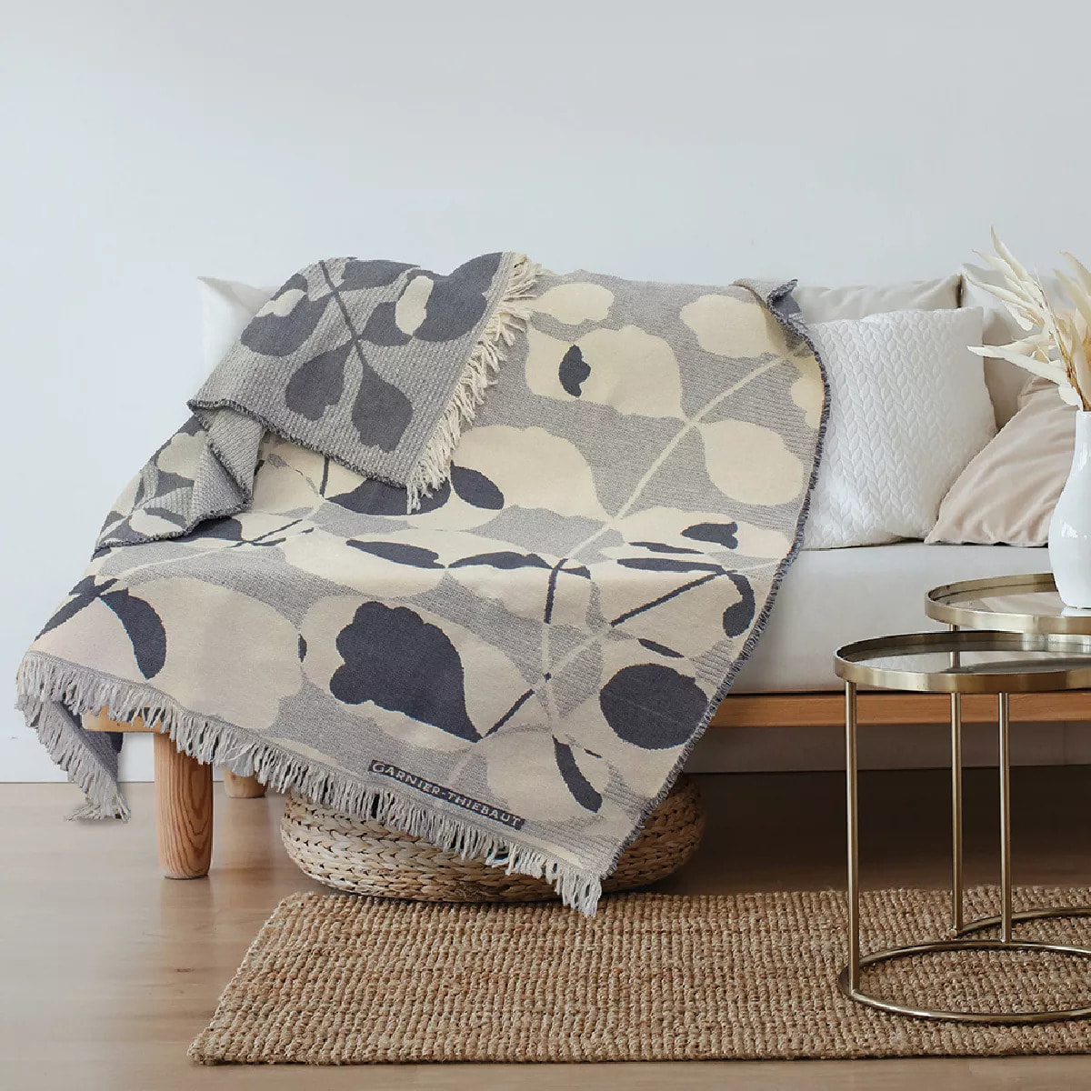 Jete de canape pur coton motif jacquard gris Ombres vegetales gris