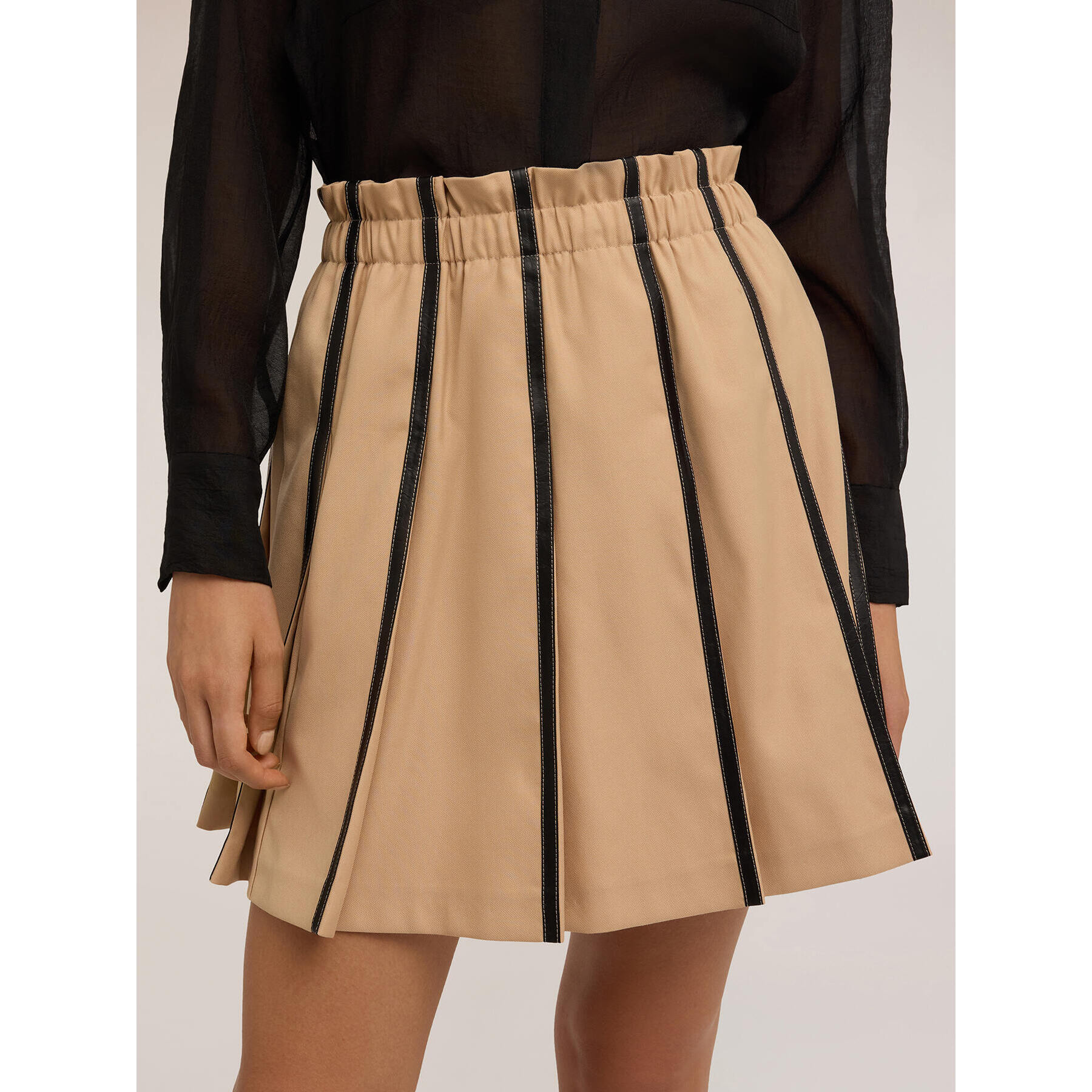 Motivi - Falda plisada con ribetes - Beige