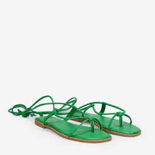 Sandalias verde planas con cuerdas