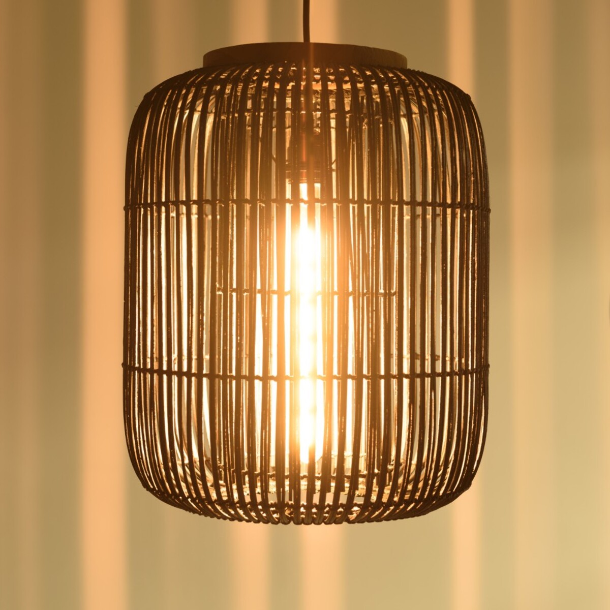 SIXTINE - Suspension 'allongée' 35x35cm en rotin couleur noire et teck
