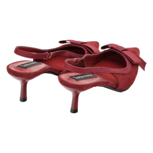 Decolletè in simil-pelle scamosciata con fiocco gross-grain