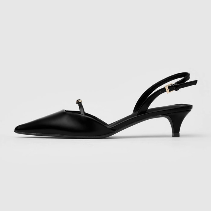 Décolleté slingback