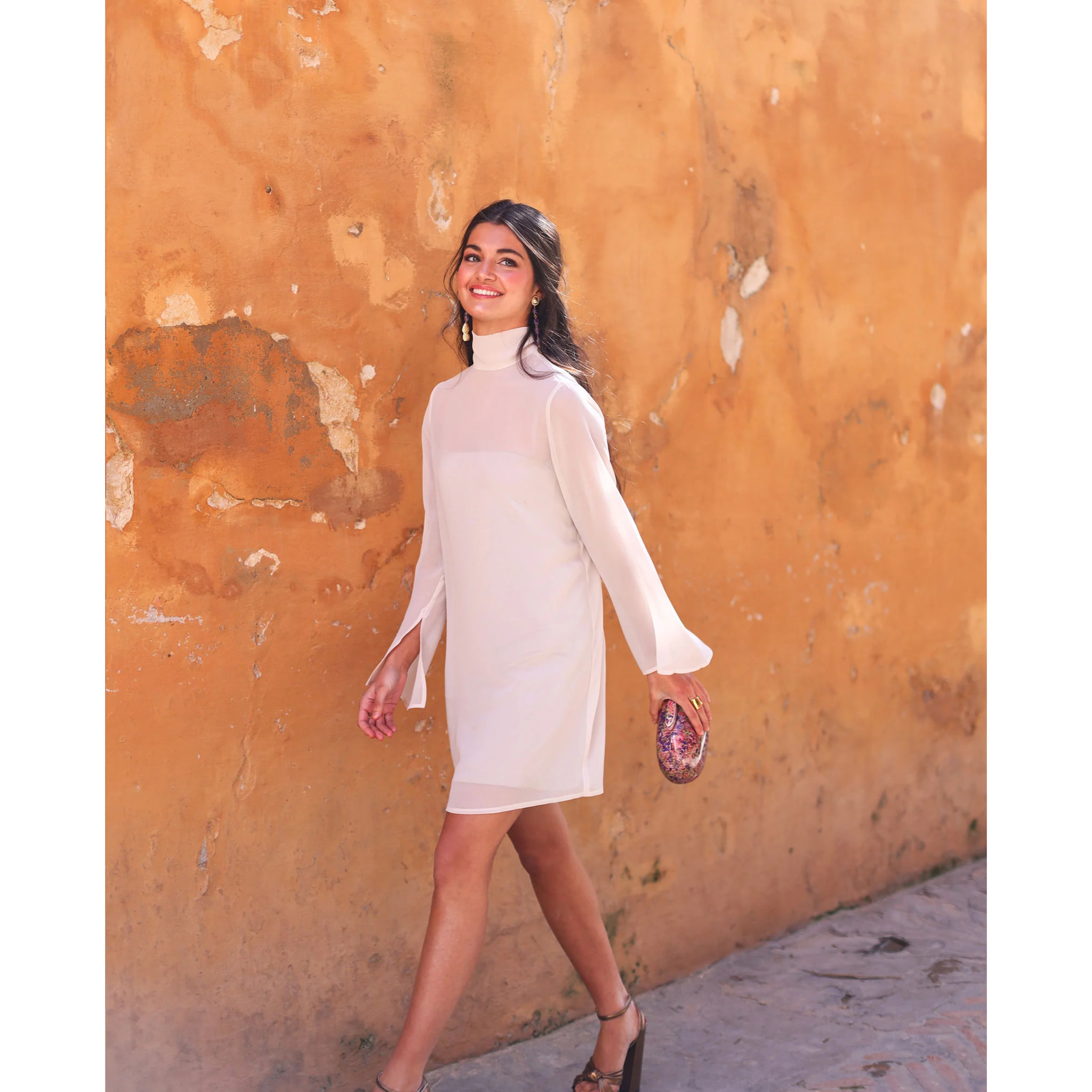 Vestido corto halter transparente