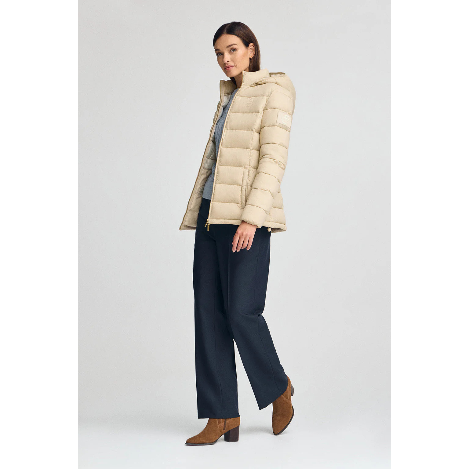 Chaqueta ultralight beige con logo Polo Club