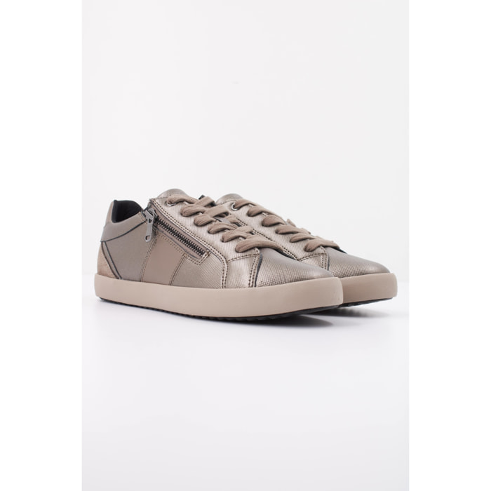 Sneakers de  Mujer de la marca GEOX  modelo D366HE 06P22 D BLOMIEE BRONCE