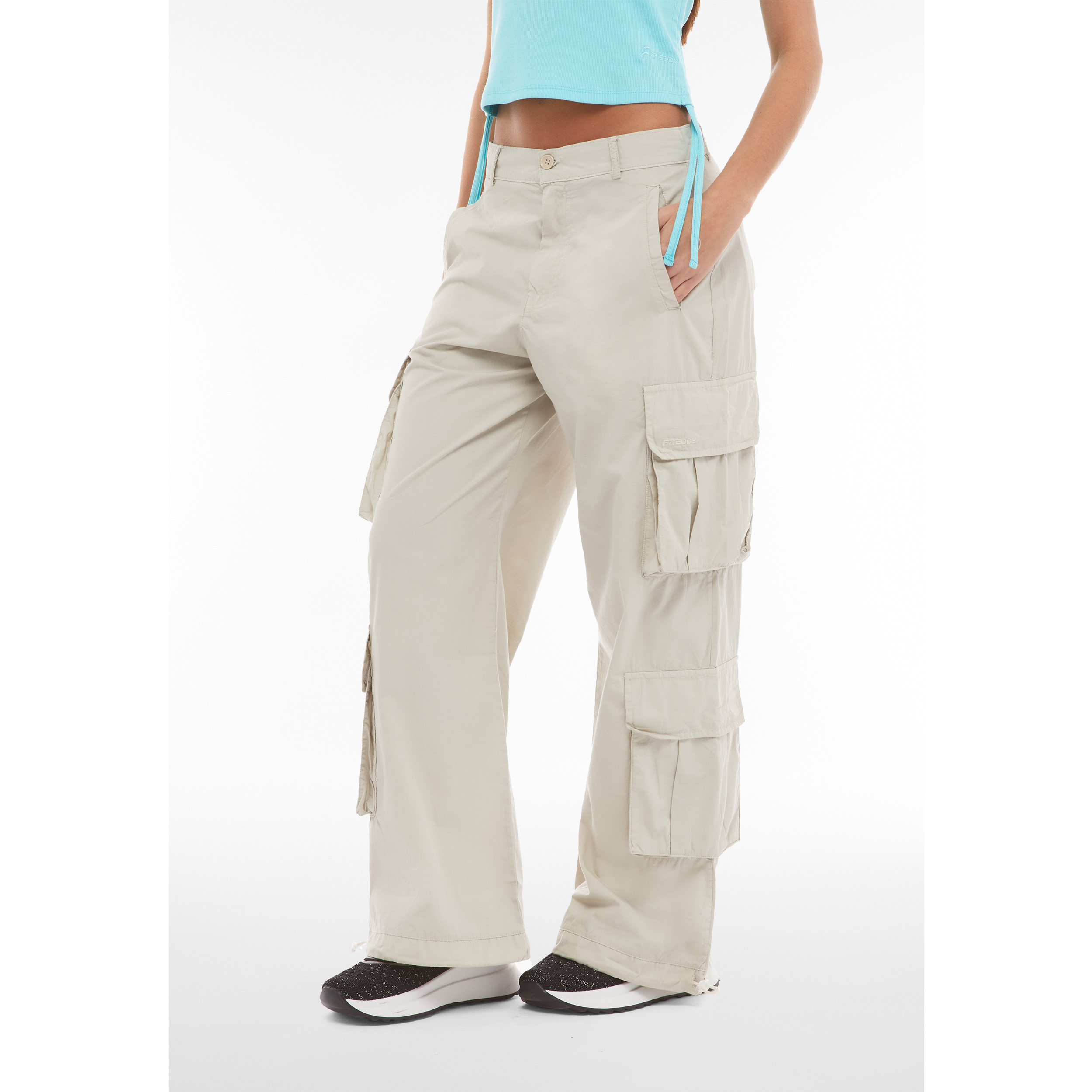 Pantaloni cargo baggy fit in popeline con quattro tasconi