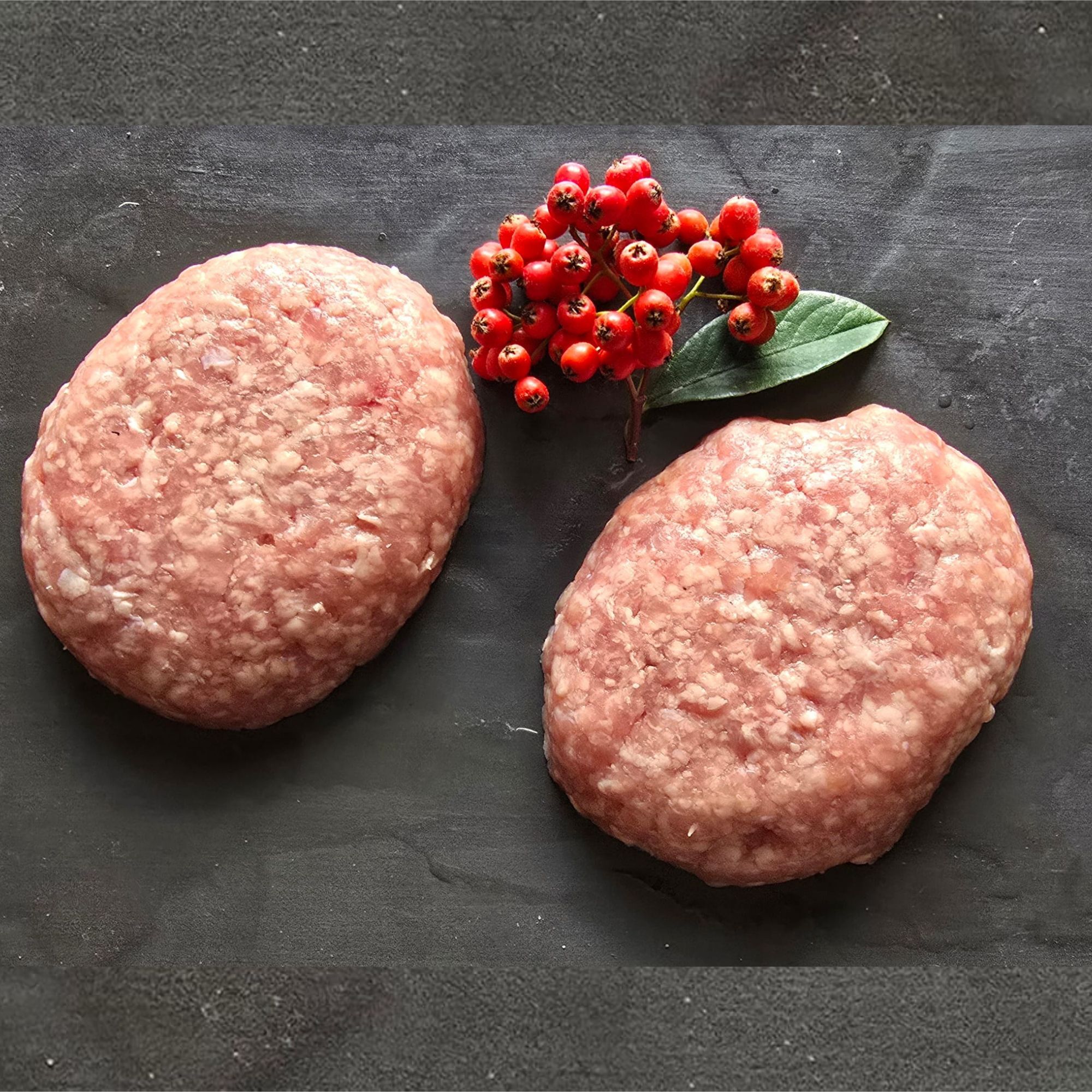 Colis Veau Français: 1 Roti de veau (600g), 4 Escalopes de veau (4x160g), 4 Steacks hachés de veau (2x250g) - 1.72 kg - France
