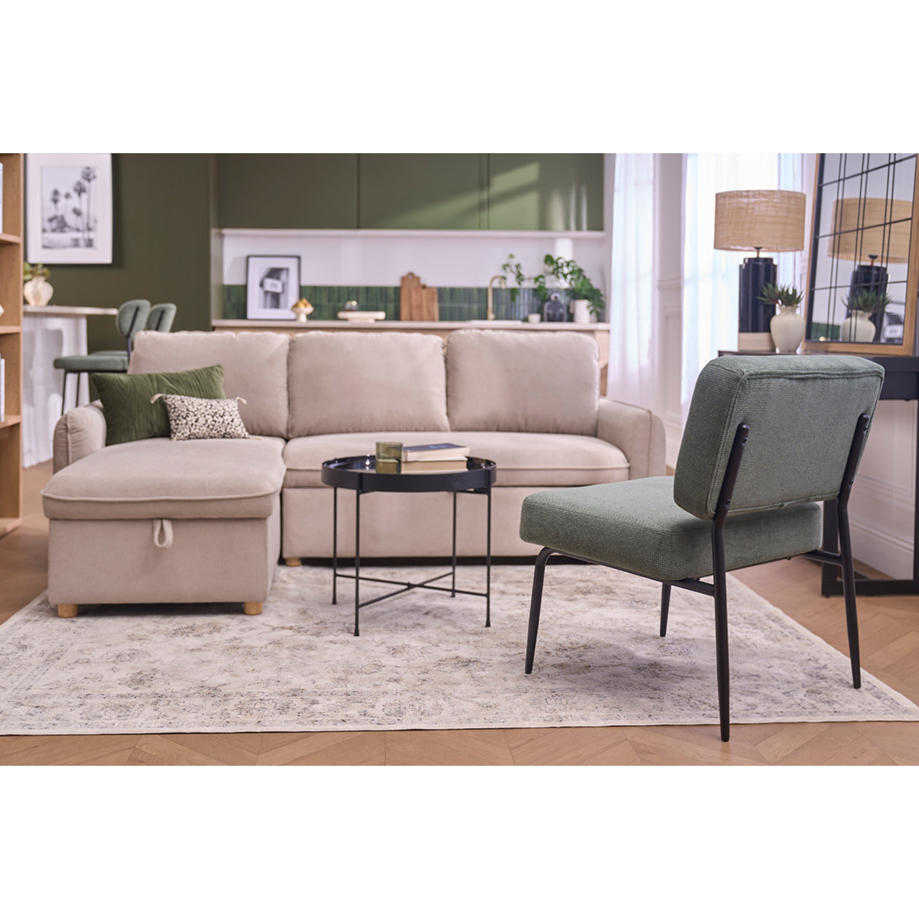 Fauteuil en tissu chenille vert kaki et métal noir VEDANA