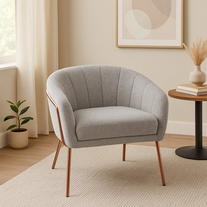 Poltrona in tessuto bouclé grigio chiaro con gambe metallo - Cloud