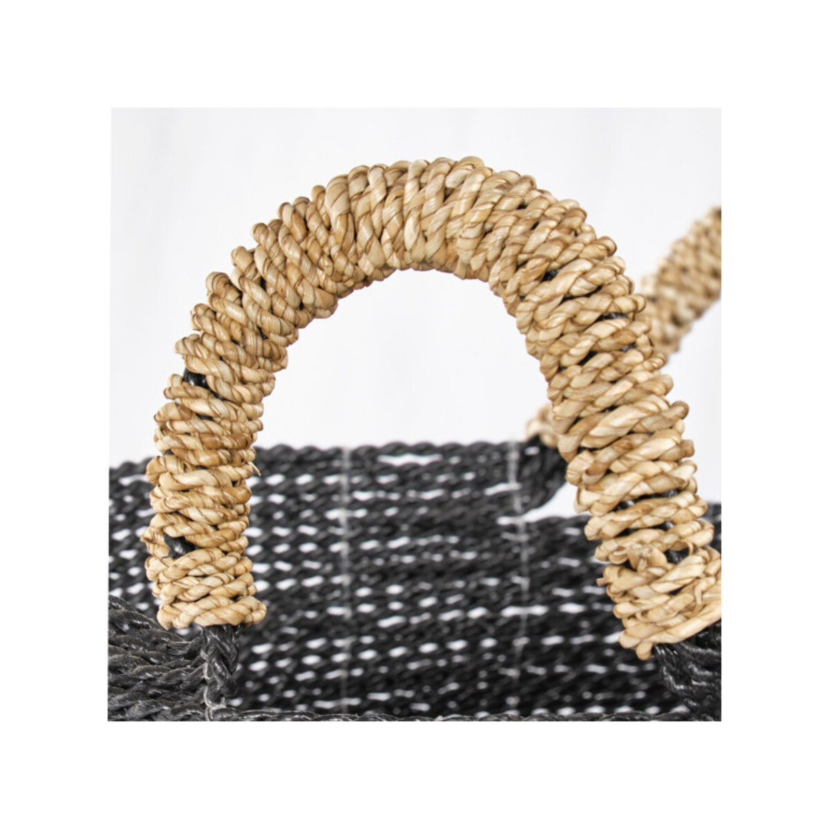 Panier rond en jonc de mer et raphia - HOOK