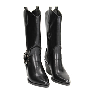 Botas vaqueras negras con hebillas