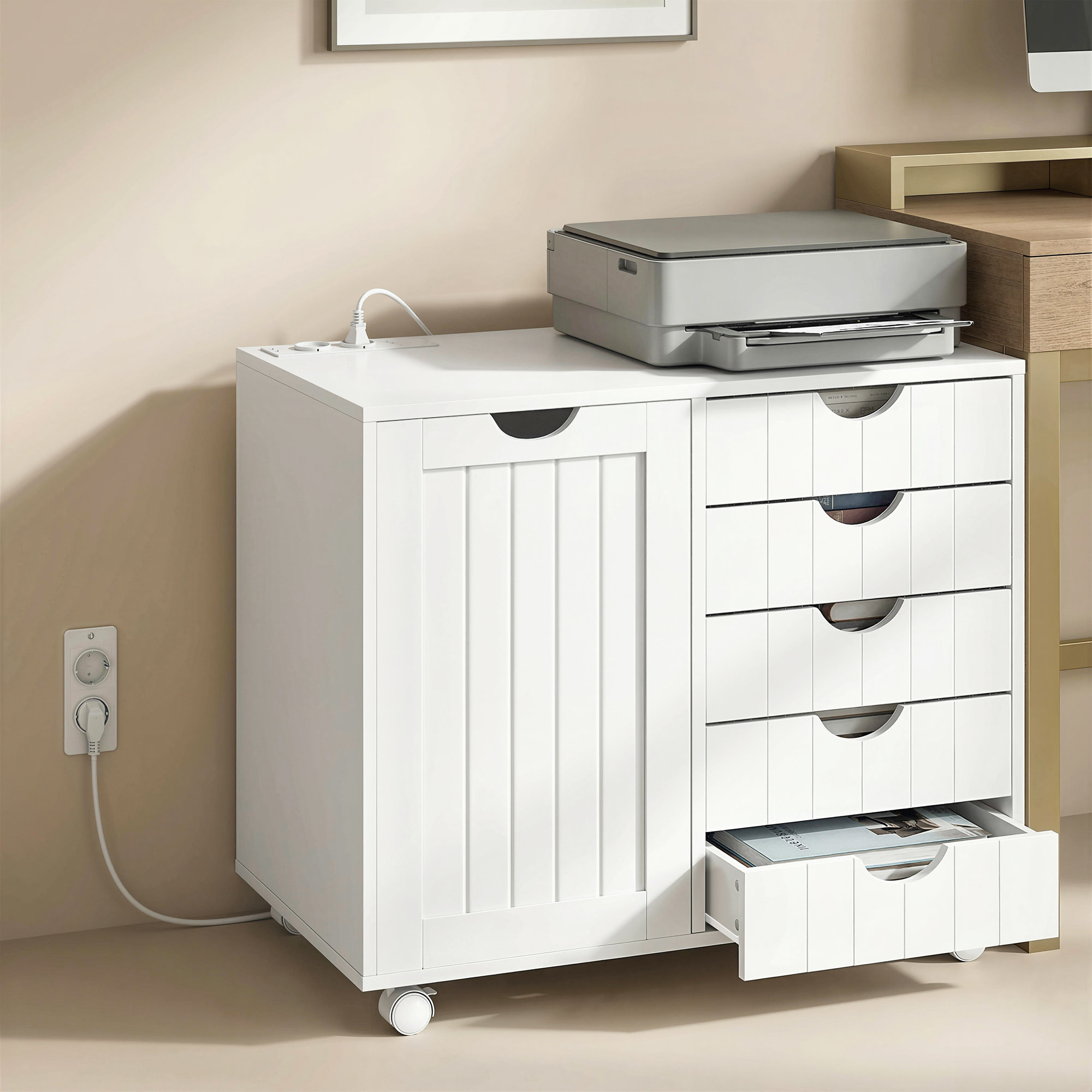 Mueble para Impresora con Estación de Carga y Ruedas, Soporte para Impresora con 5 Cajones, Puertos USB, Estante Ajustable para Oficina en Casa, Blanco