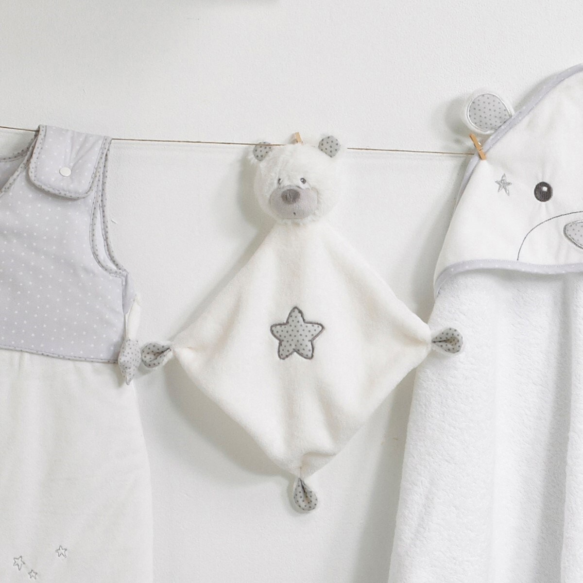 Doudou mouchoir Ours en velours blanc