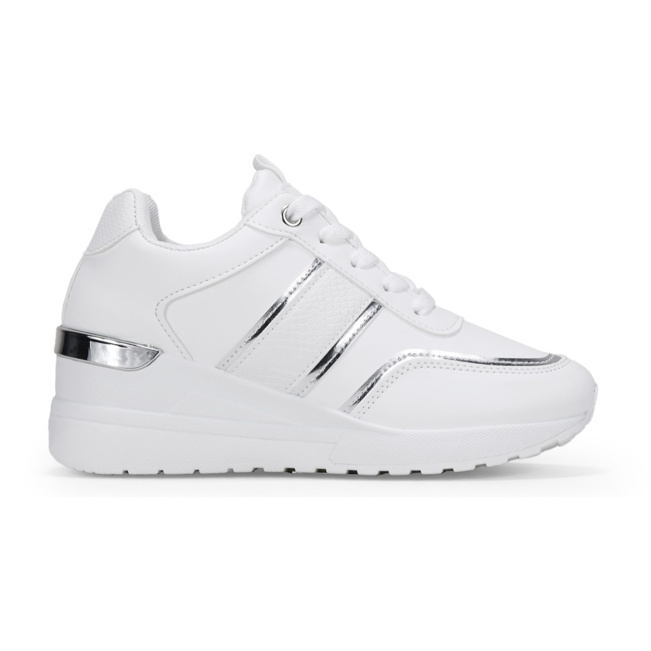 Zapatillas blancas con cordones y cuña