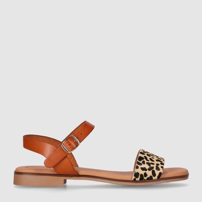 Sandalias de Piel - Cuero - Tacón: Bajo